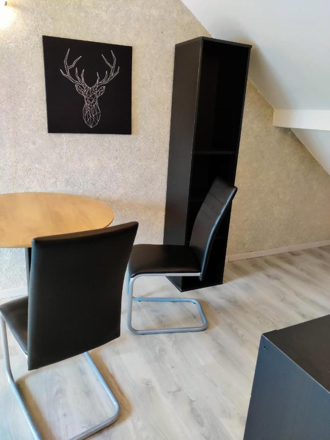 Holiday Home In Quiet Beautiful Area With Two Separate, Modern, Furnished Apartments Deutsch-Wagram Exterior photo